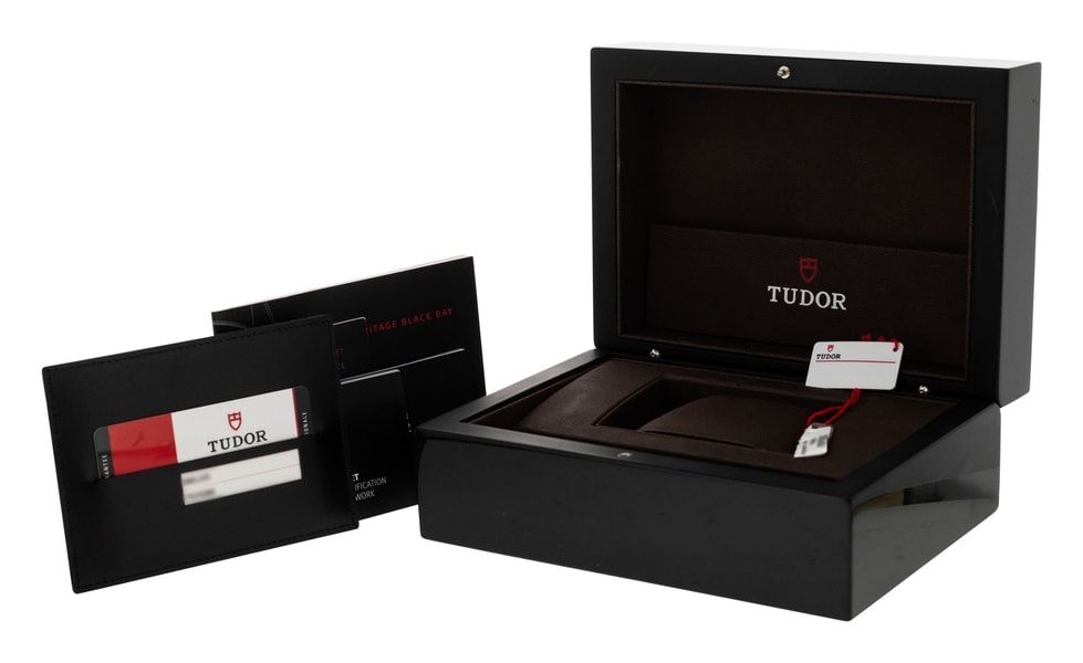 Tudor Heritage Black Bay 79250BB
